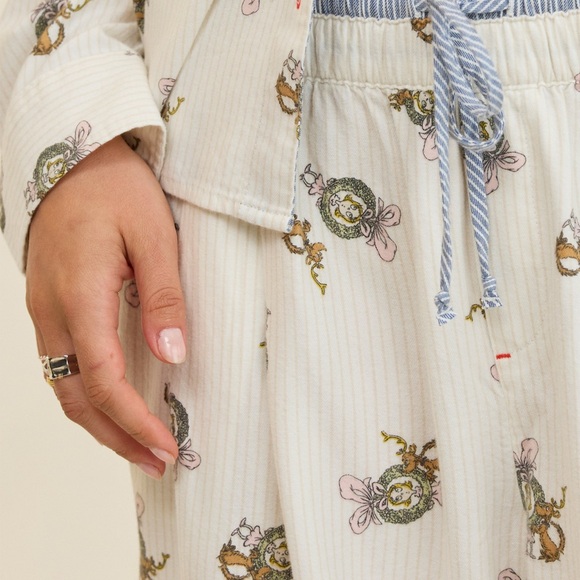 Aerie White Grinch Cindy Lou Who Pajama Pant - Picture 4 of 5